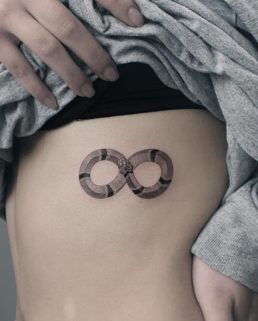 Mini tatuagens femininas