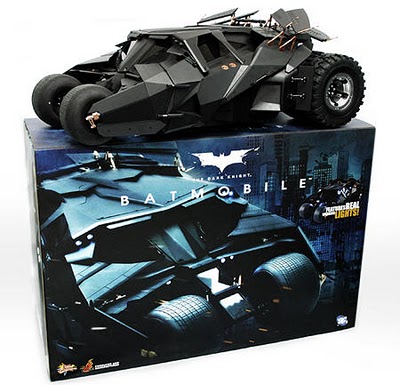 The Dark Knight DCCOMICS 1:6 Scale Batmobile