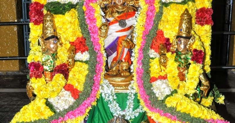 Srinivasa Perumal Temple / ஸ்ரீநிவாச பெருமாள் கோயில், Vathiar Kandapillai St, Periyamet /Periamet,  Choolai, Chennai, Tamil Nadu.