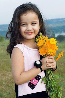 cute lovely baby smiling pictures