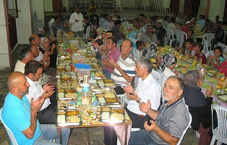 İftar sofrasına yoğun ilgi var