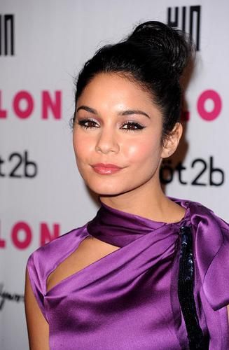 Vanessa Hudgens Hairstyle Image Gallery, Long Hairstyle 2011, Hairstyle 2011, New Long Hairstyle 2011, Celebrity Long Hairstyles 2039