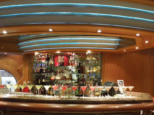 Independence of the Seas Champagne Bar