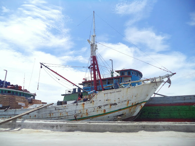 jalan ke pelabuhan sunda kelapa