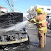 Fuego destruye casi una jeepeta en Mao