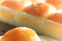 Pani Popo (Samoan Coconut Rolls)