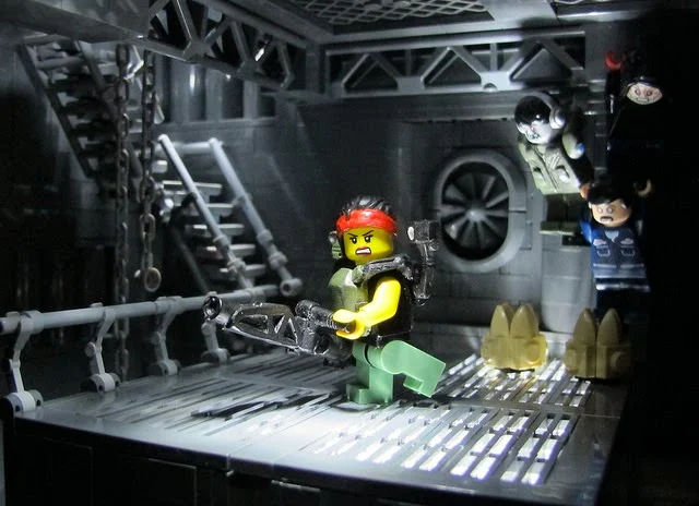 Scenes From Aliens Recreated With LEGO