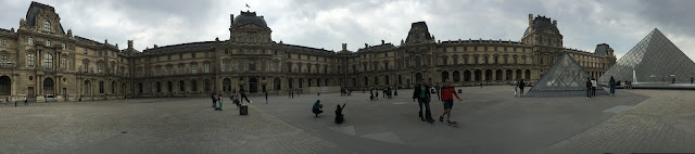 Panorama of the Louve's courtyard