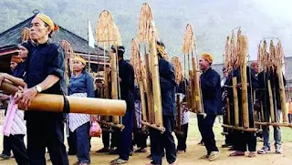 Angklung Dogdog Lojor