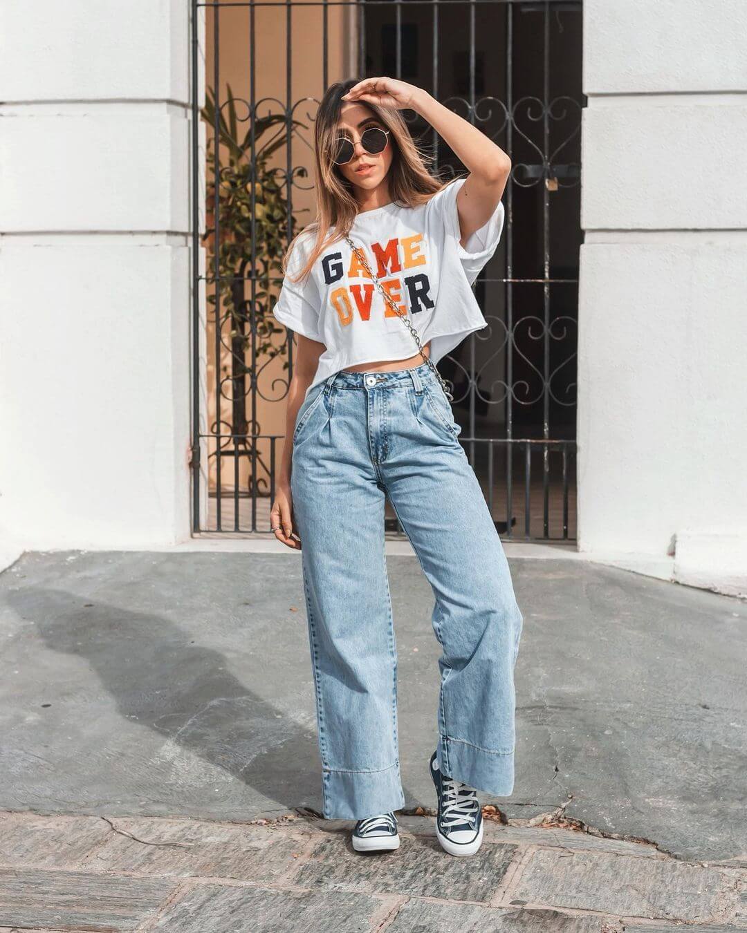 Calça wide leg jeans: Saiba como usar essa tendência.