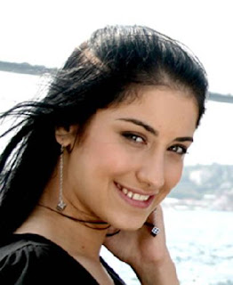 hazal kaya