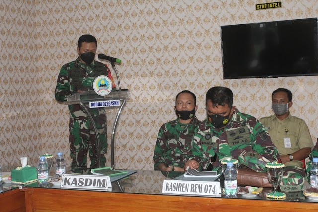 Dipimpin  Letkol Czi Sri Hartono, S.E Staf PJO Sterad meninjau lokasi TMMD Reguler ke 112 di Majasto, Sukoharjo