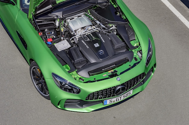 2016 Mercedes-AMG GT R