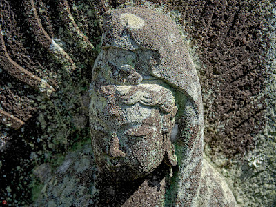 Stone image of Kannon Bosatsu: Engaku-ji