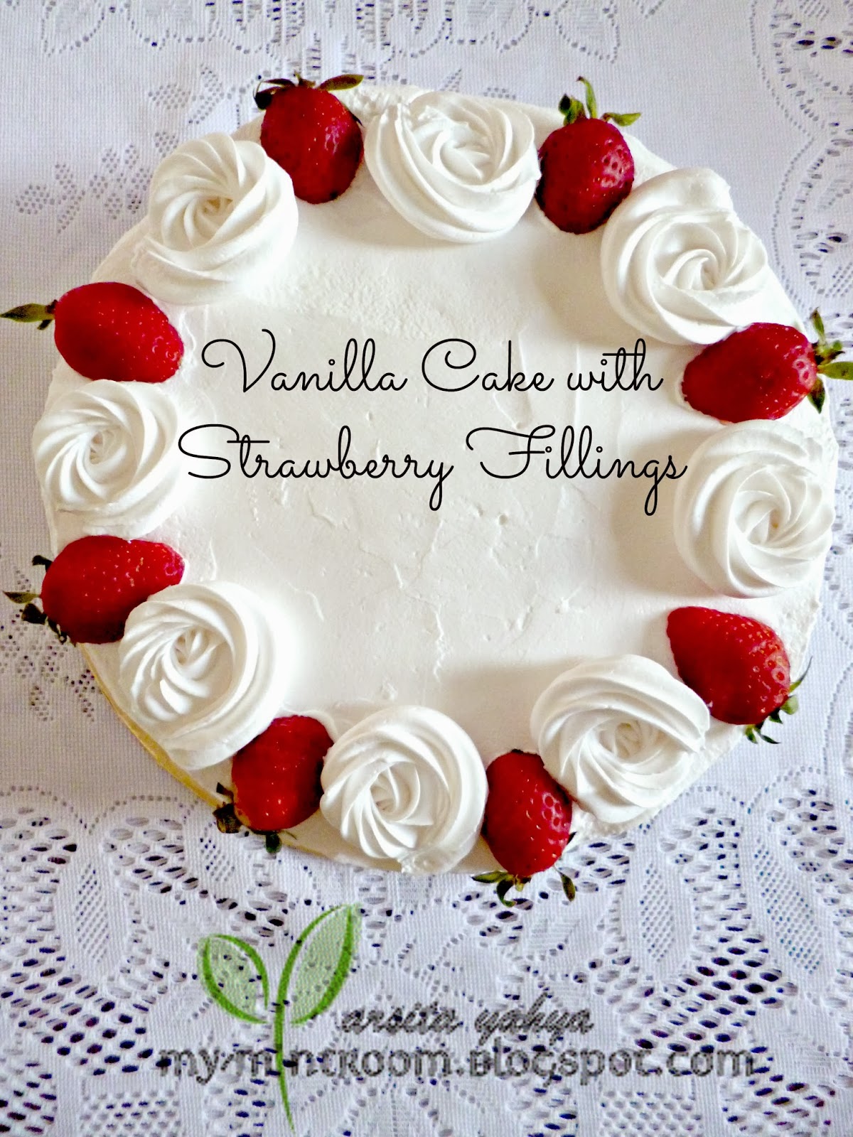 My mintroom: Vanilla Cake (Strawberry Fillings)