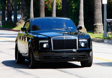 Rolls-Royce Phantom Drophead coupe và Rolls-Royce Ghost