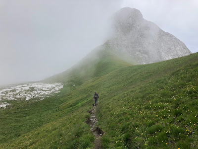 Walking toward Monte Ferrante.