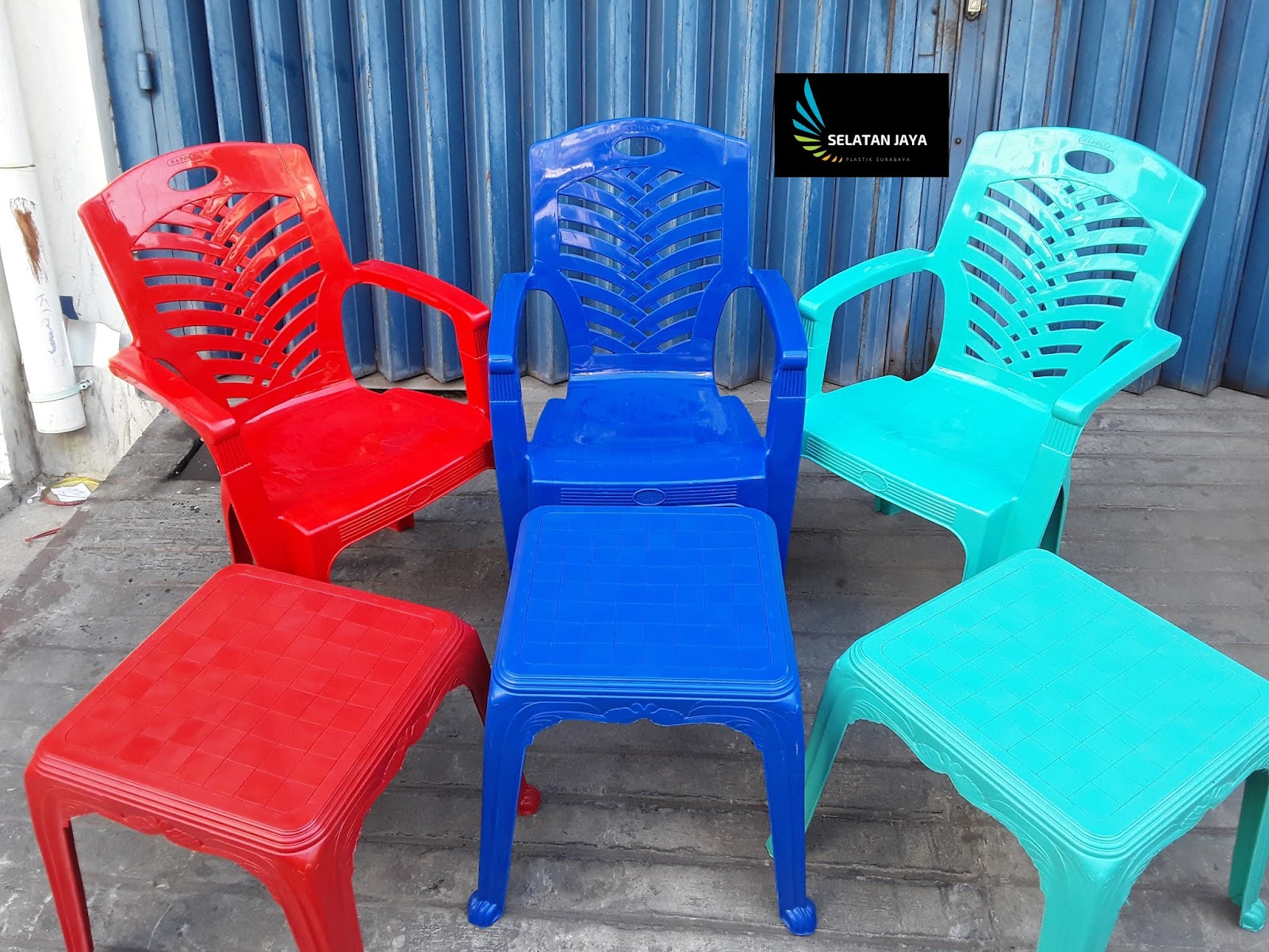 Selatan Jaya distributor barang plastik  furnitur Surabaya 