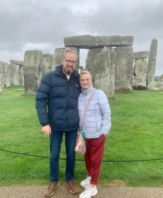 madmumof7 and husband at Stonehenge