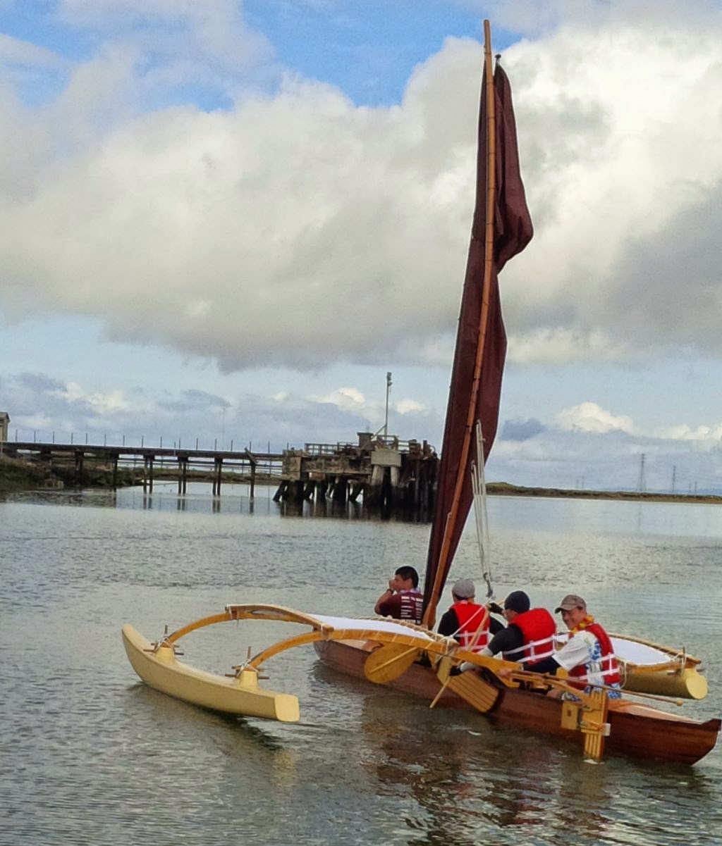Outrigger Sailing Canoes: March 2015