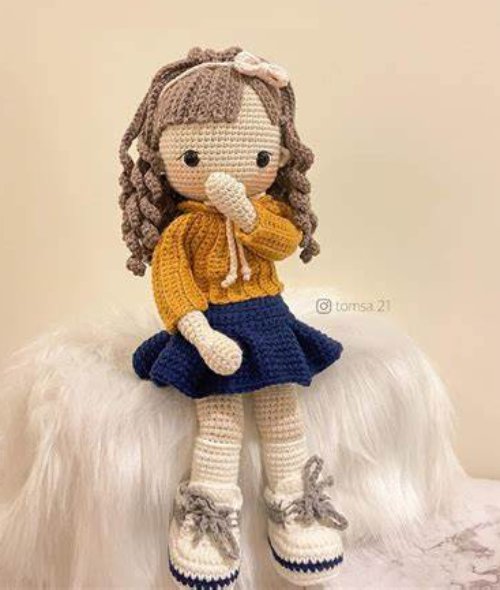 Free Crochet Amy Doll Amigurumi Pattern