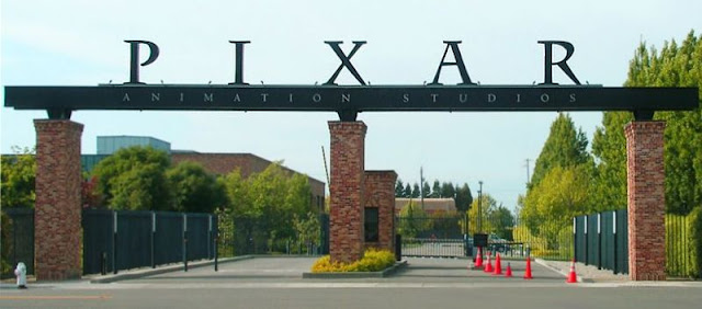 Entrada a las instalaciones de Pixar Animation Studios en Emeryville, California.