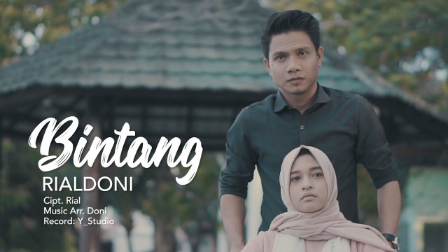 Rialdoni - Bintang dan Terjemahan