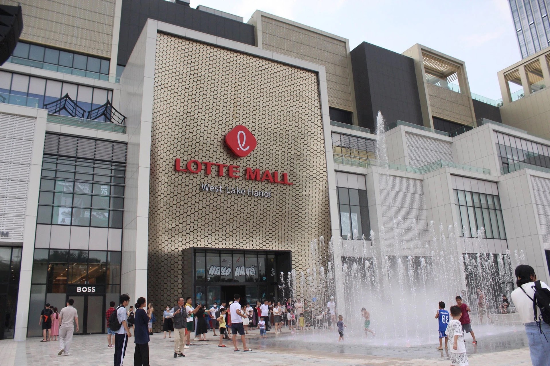 Cập nhật Dự án Lotte Mall West Lake Hanoi, Thủy cung Lotte World, Rạp chiếu phim Lotte Cinema, Siêu thị TTTM Lotte Mart giá vé vào cửa