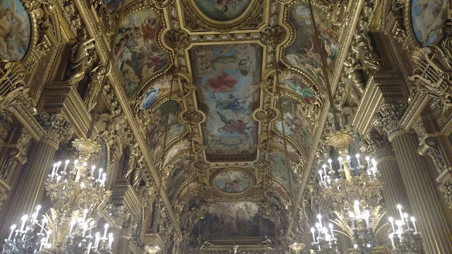 vaulted ceilings of the Opera House hallways