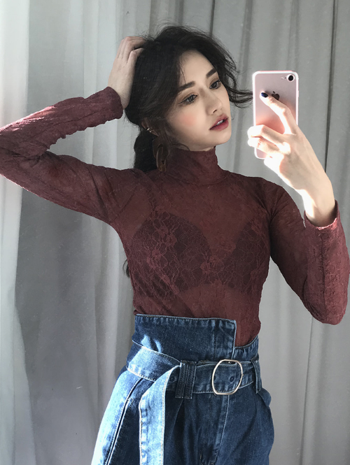 Long-Sleeved Lace Top