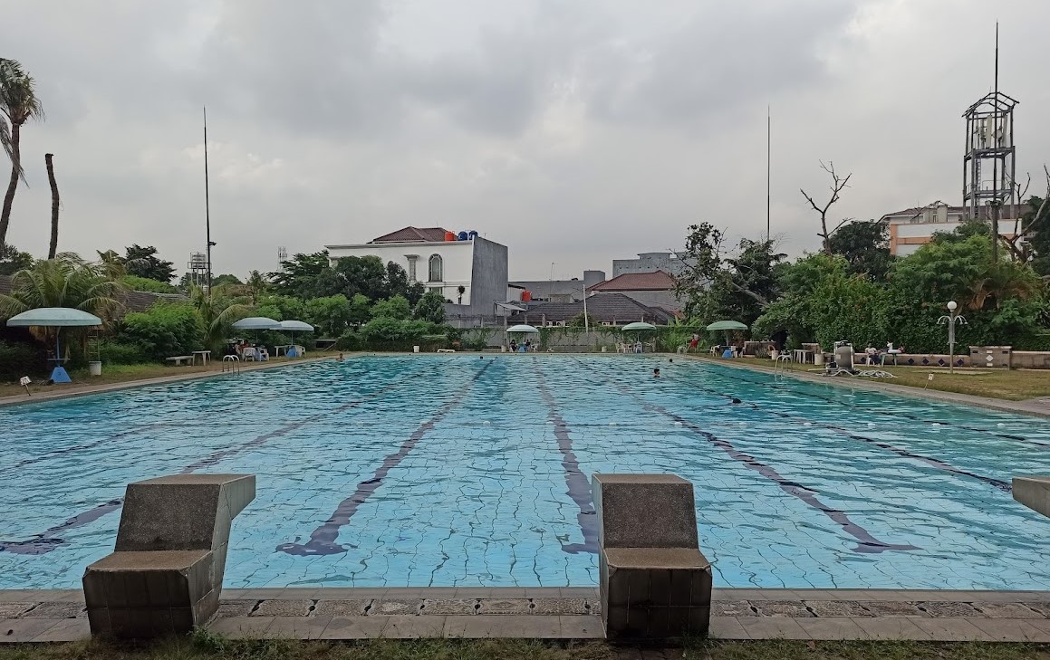Kolam Renang Taman Alfa Indah Jakarta Barat