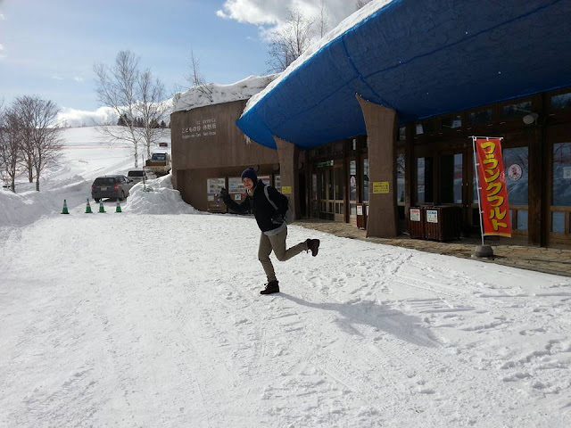 SIM IYEO SAPPORO SSEAYP HOKKAIDO JAPAN SALJI TAKINO SUZURAN SNOW WORLD HILLSIDE NATIONAL PARK 