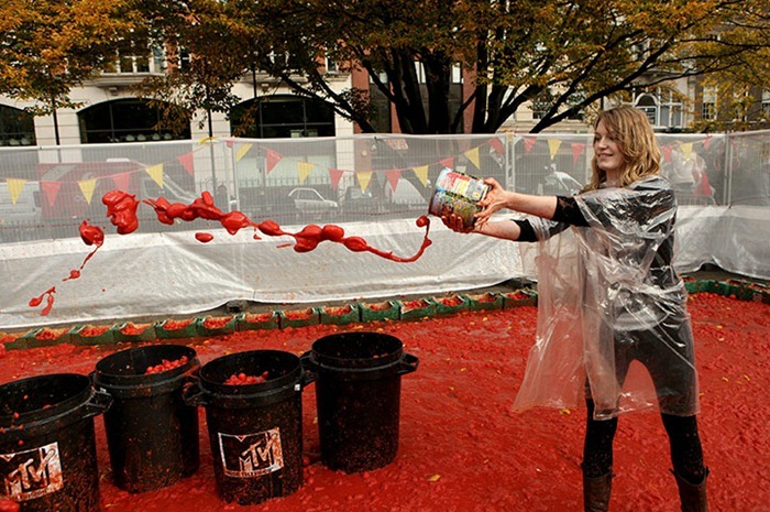 MTV-Tomato-Fight (1)