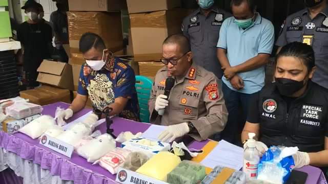 Polisi Ungkap Pabrik Pembuatan Kosmetik Palsu, Jenis Produknya Masker