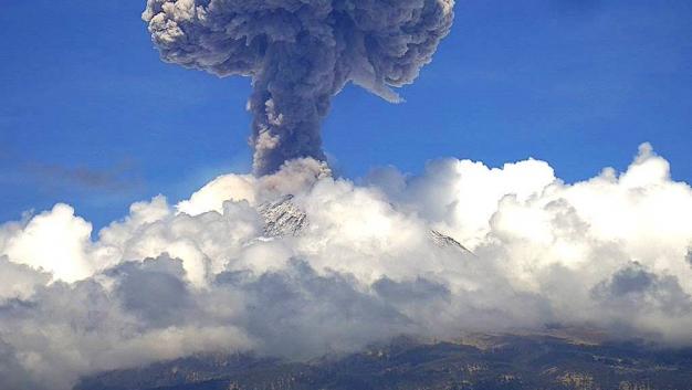 Estados/ Popocatépetl produce 220 exhalaciones en las últimas 24 horas