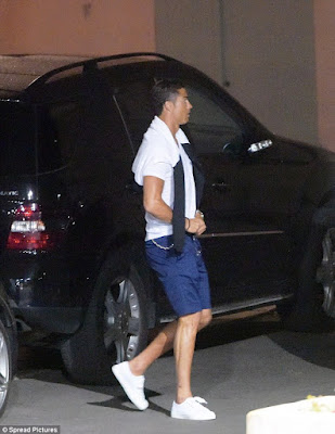 Cristiano Ronaldo caught by Police Urinating  in the streets of St Tropez  3