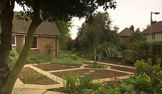 Diana Harold garden
