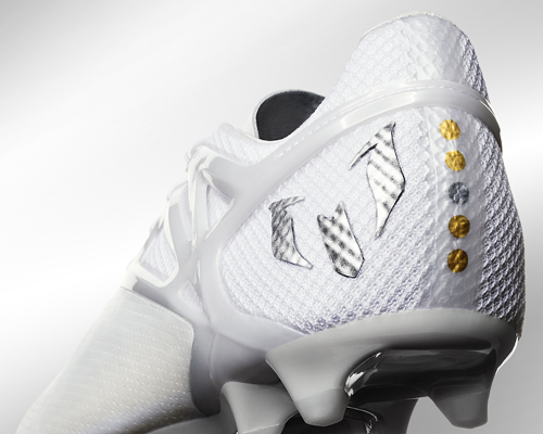 adidas botas Messi15 homenaje cinco balones de Oro Leo Messi detalles platino