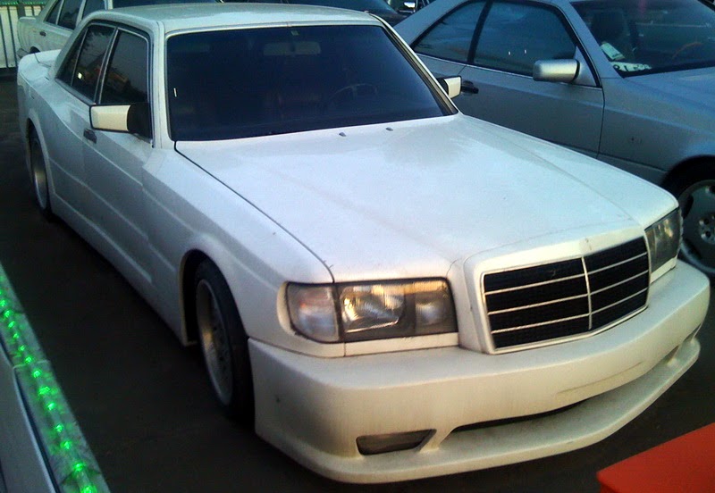 MercedesBenz 560 SEC W126 WIDEBODY WHITE