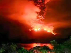 Gunung Ruang Sulawesi Utara Meletup