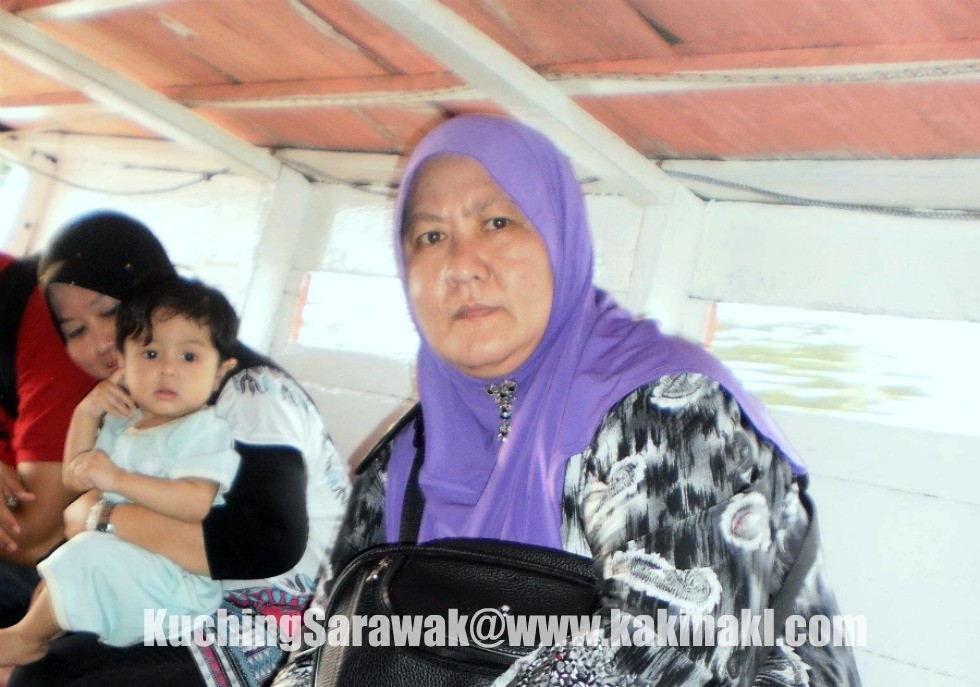 Tertunailah Hasrat Di Hati: Makan Apa Di Kuching Sarawak?