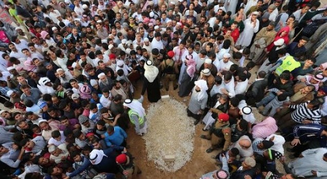 ALLAHUAKBAR 500 Orang Warga Tiongkok Masuk Islam Setelah Melihat Pemakaman Raja Saudi