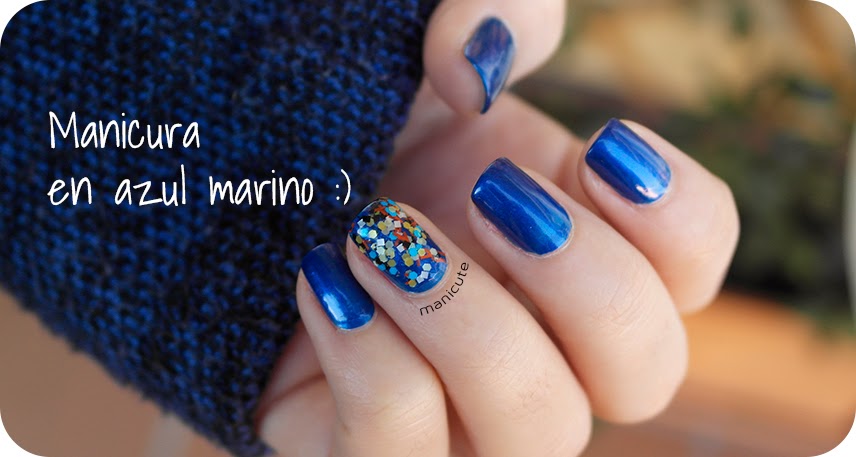 ManiCute | Nail art blog: Manicura sencilla en azul oscuro ...