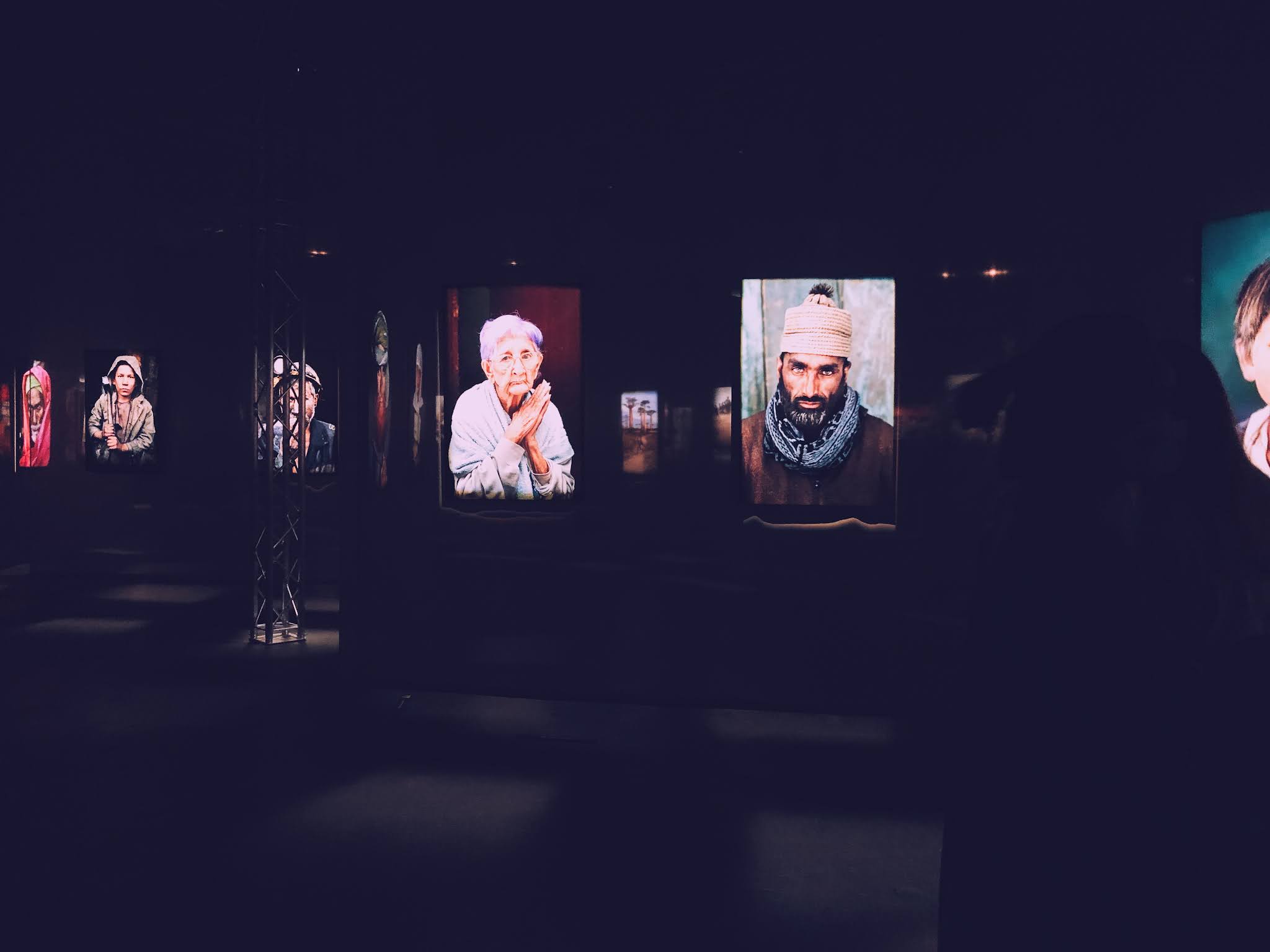 Expositie van Steve McCurry in de Waagnatie te Antwerpen