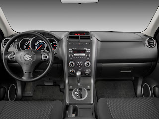 Suzuki Grand Vitara interior 