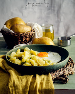 Patatas al Microondas para Guarnición o Tortilla