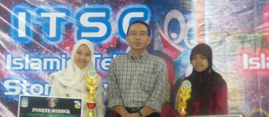Juara Harapan 1 dan Harapan 2 di Islamic English Contest Se Jawa Timur di SMAN 1 Gresik Desember 2011