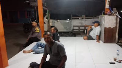 Aktifkan Ronda, Bhabinkamtibmas Polsek Ciwandan Polres Cilegon Polda Banten Monitoring dan Motivasi Petugas Ronda