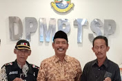 PERWAKILAN FORUM KOMUNIKASI ORMAS TERDAFTAR KOTA CILEGON ( FORKOMASTER ) MENGUCAPKAN HUT BHAYANGKARA KE -79 " POLRI MELAYANI UNTUK MASYARAKAT "