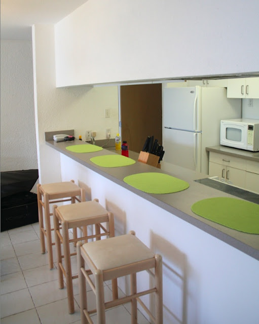 Kitchen ,Breakfast Bar